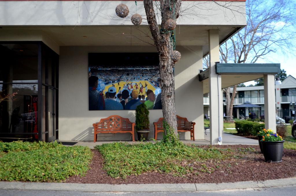 Chapel Hill University Inn 外观 照片